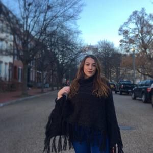 Meet your Posher, Aya